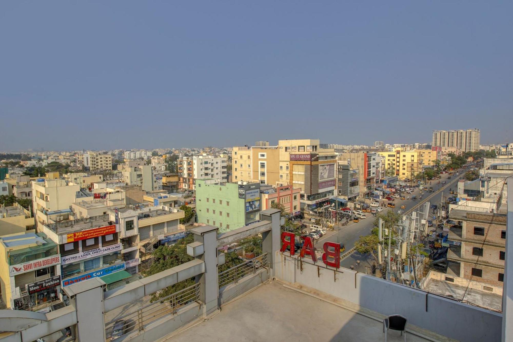 Super Townhouse Oak Lb Nagar Ramoji Hotel Hyderabad Eksteriør billede