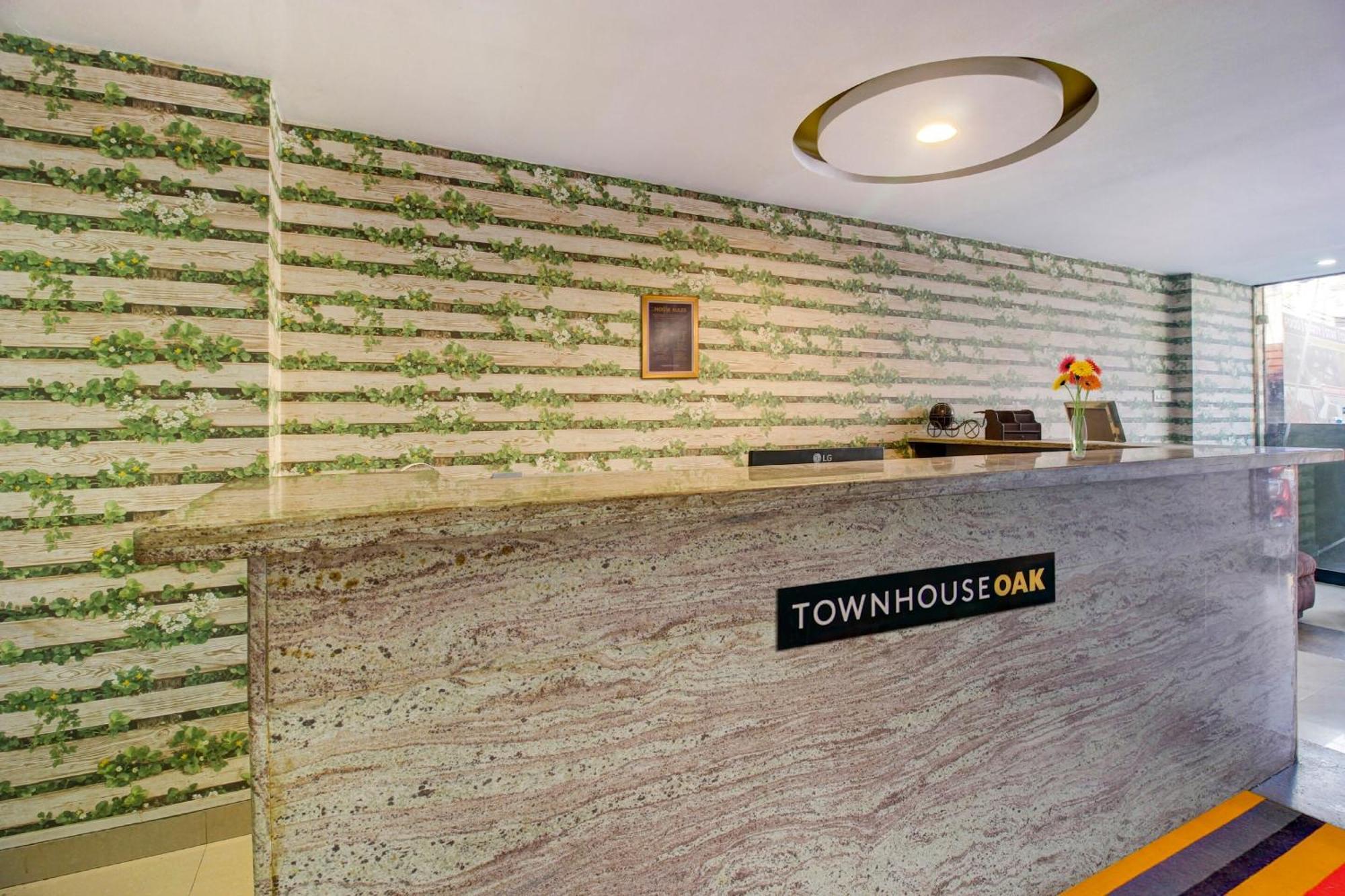 Super Townhouse Oak Lb Nagar Ramoji Hotel Hyderabad Eksteriør billede