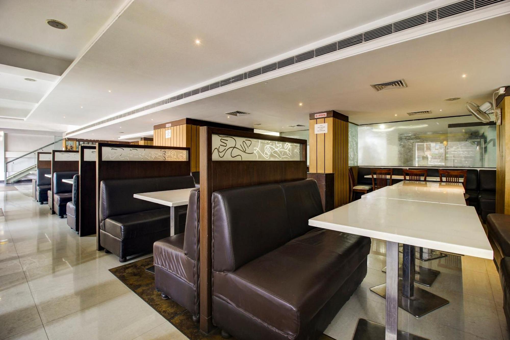 Super Townhouse Oak Lb Nagar Ramoji Hotel Hyderabad Eksteriør billede